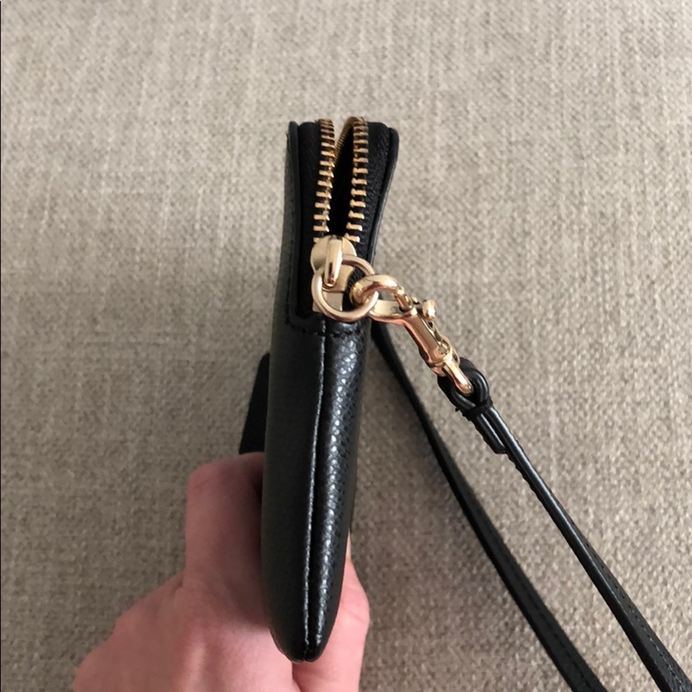 COACH small wristlet - Picture 6 of 6